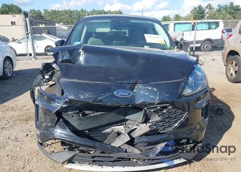 2021 Ford Escape Se z USA, uszkodzony, nr VIN 1FMCU9G6XMUA60930